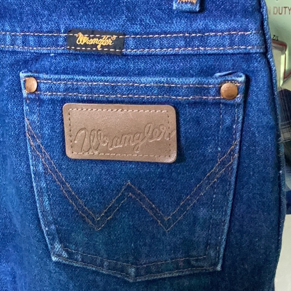 Boys Youth Wrangler Jeans - Picture 5 of 9
